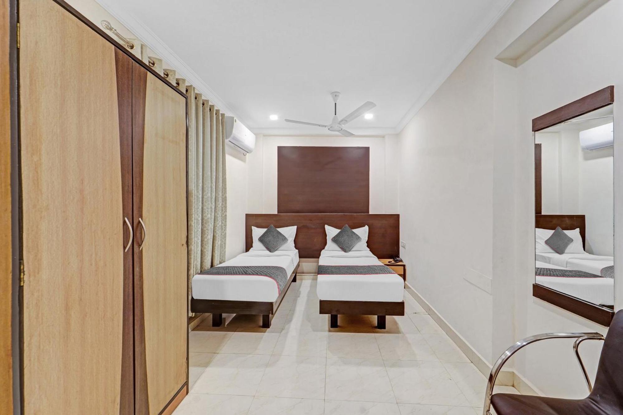 Collection O Mount Road Rich Mount Near Marina Beach Ξενοδοχείο Τσενάι Εξωτερικό φωτογραφία